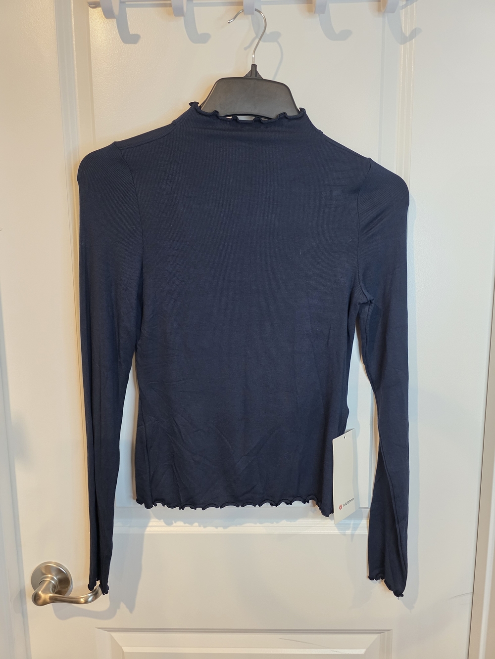 Lululemon Hold Tight Lettuce-Edge Turtleneck